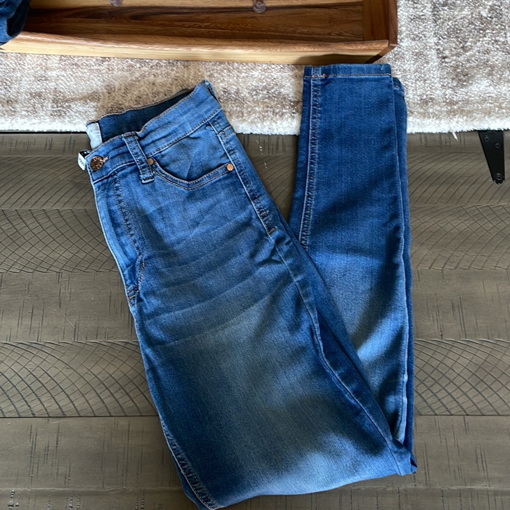 Jeans - Picture 3 of 3